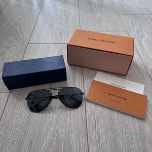 Louis Vuitton Unisex Clockwise Sunglasses